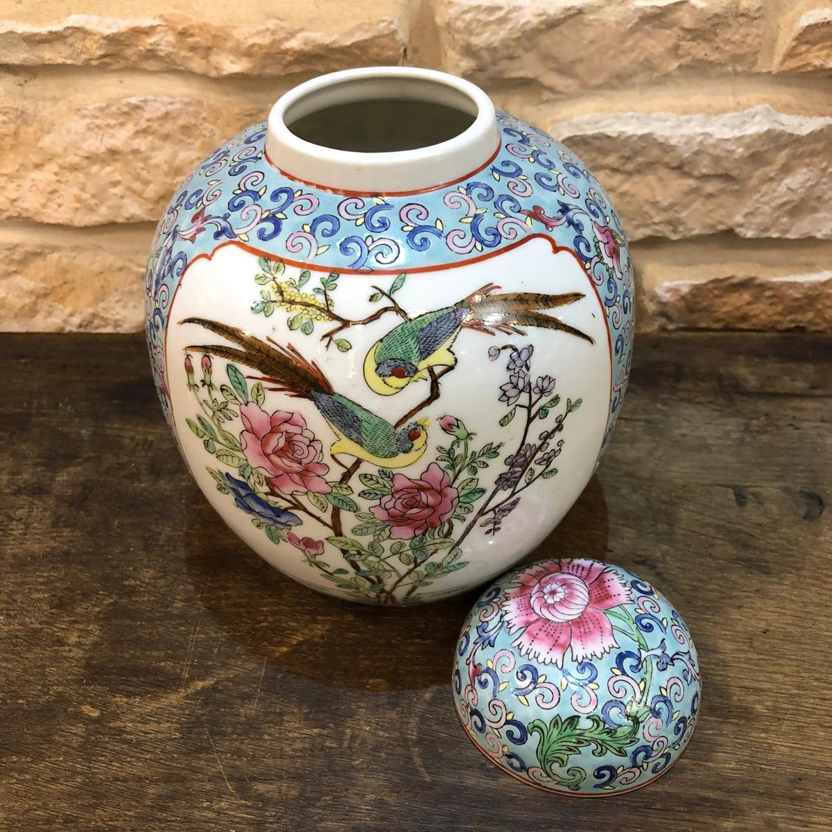 Chinese enameled porcelain ginger jar