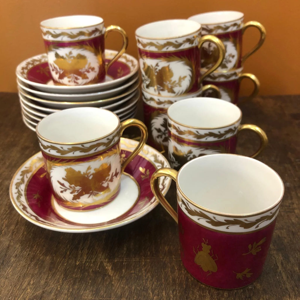 Tasse à café et soucoupe en porcelaine