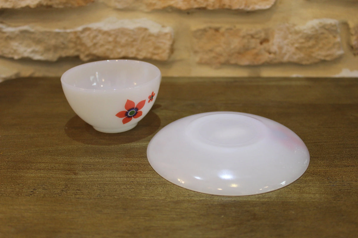 Cup and saucer - Arcopal