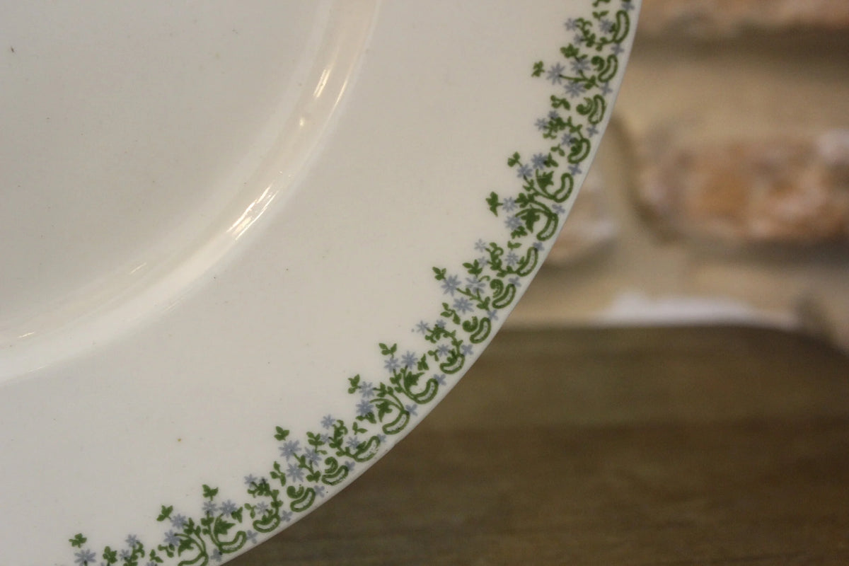 Assiette en porcelaine