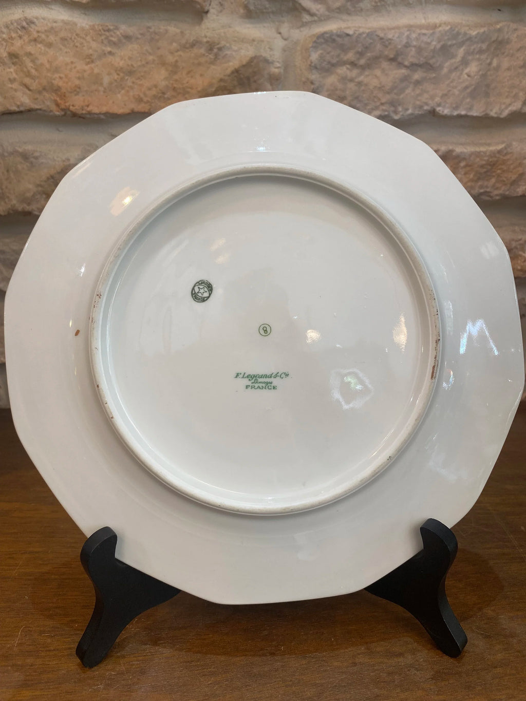 Assiette plate - F.Legrand, Limoges