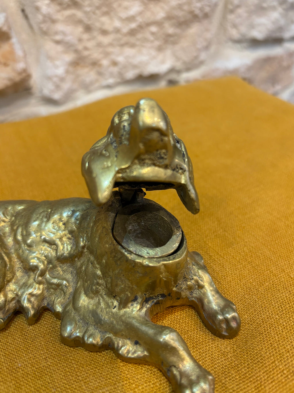 Bronze inkwell with a reclining dog