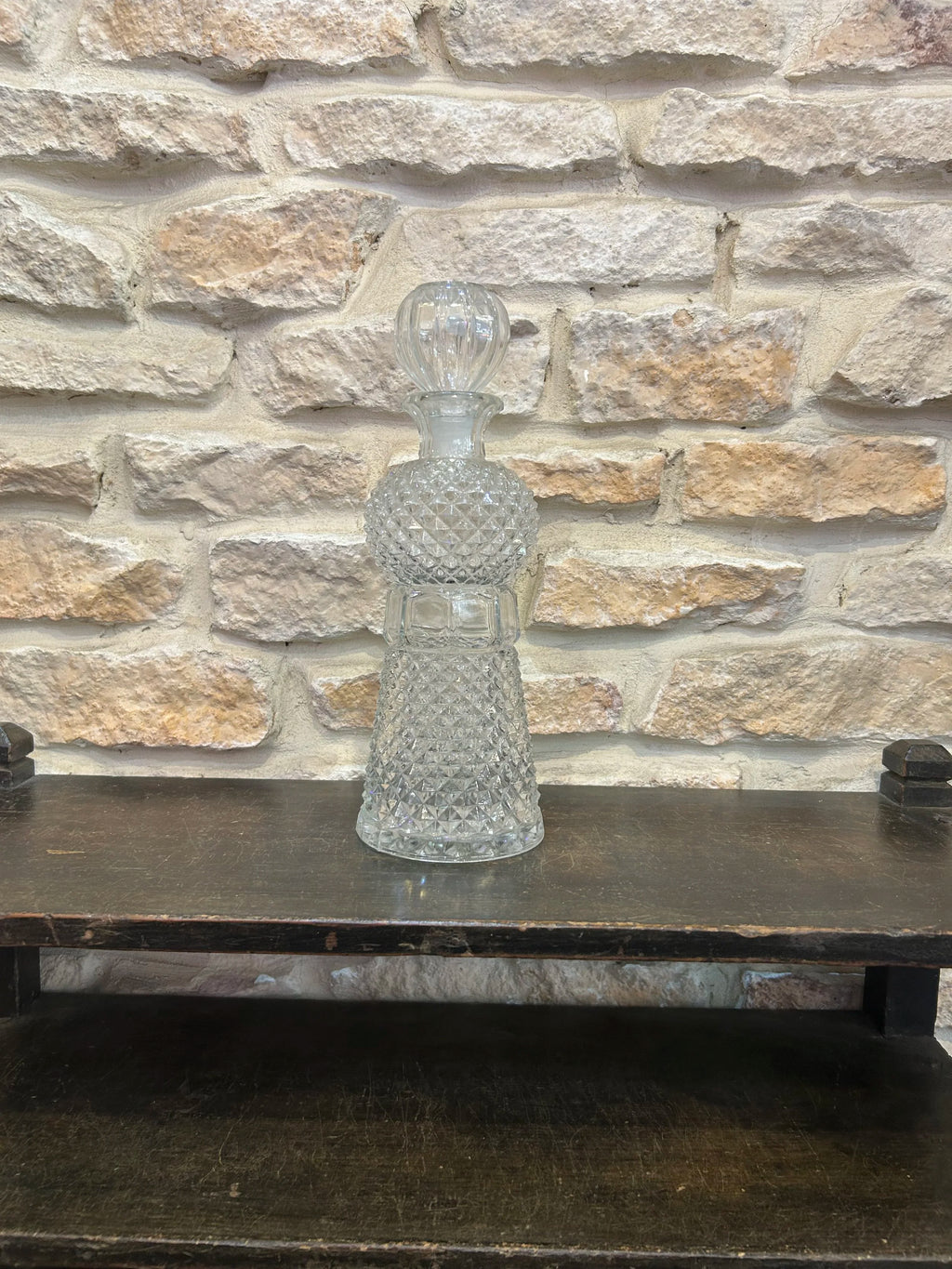 Carafe à whisky vintage en verre moulé