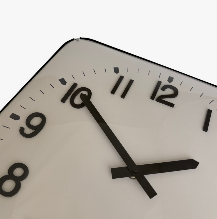 Horloge Aviator Square - BazarDeluxe