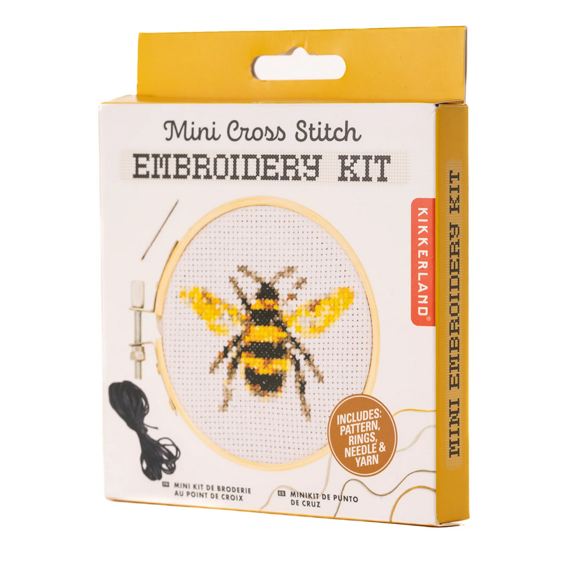 Mini embroidery kit