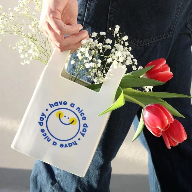 "Have a nice day" bag vase - Fluid Market